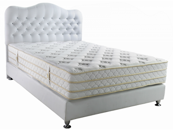 מיטה זוגית מרופדת מפוארת דגם רויאלטי Camp David כולל מזרון